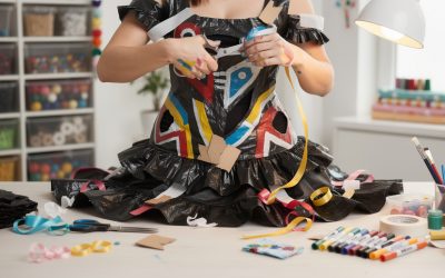 Comment réaliser un déguisement original avec un sac poubelle facilement